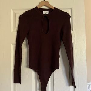 ✨ NWT ✨ Who What Wear: Sasha Cut Out BodySuit, Size L